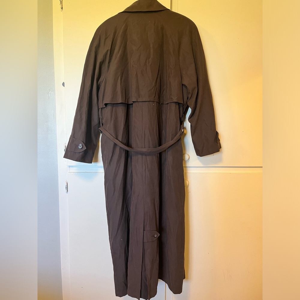 Vintage Lined London Fog trench coat - Picture 4 of 5